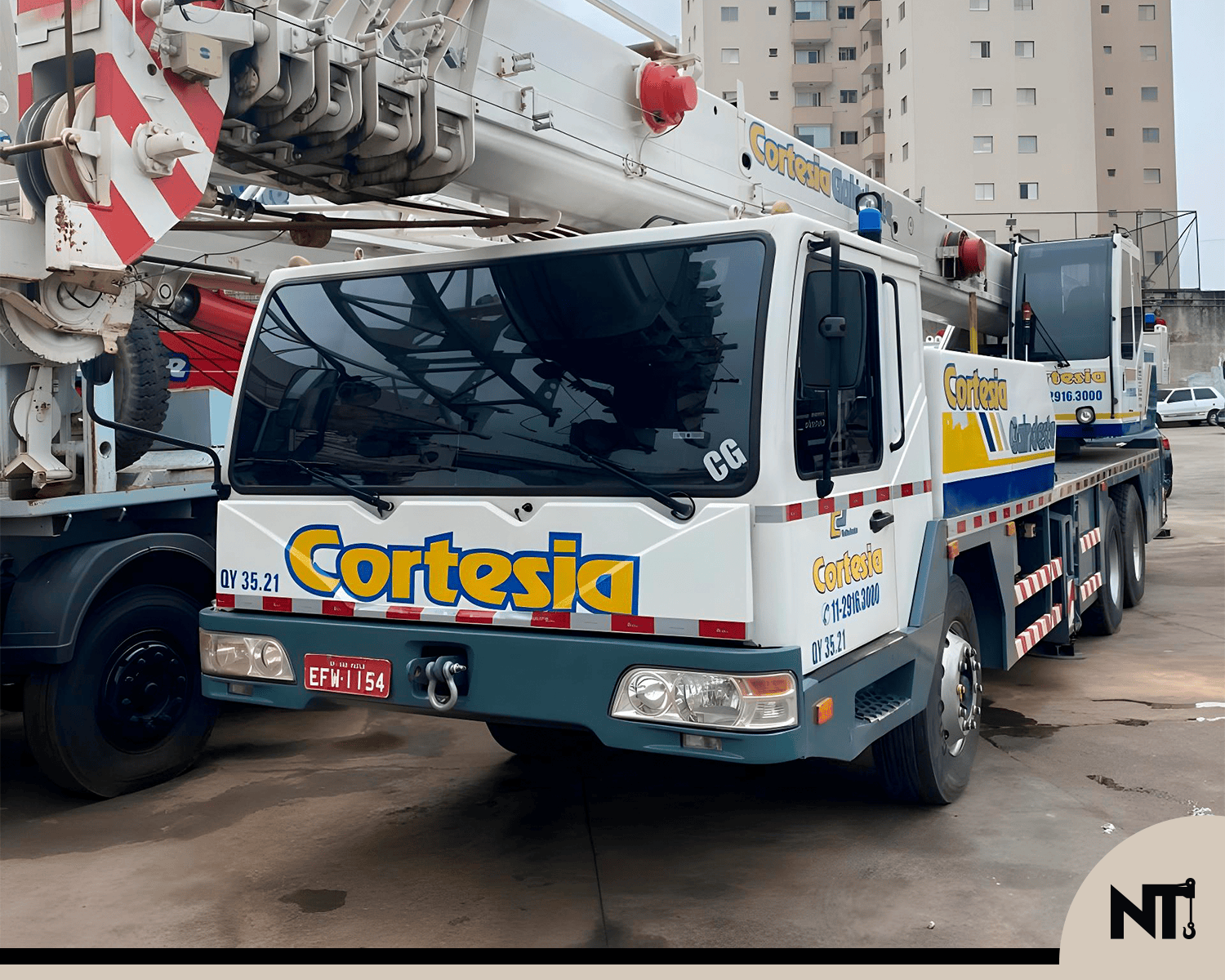 Guindaste Hidráulico sobre Rodas - 30 toneladas